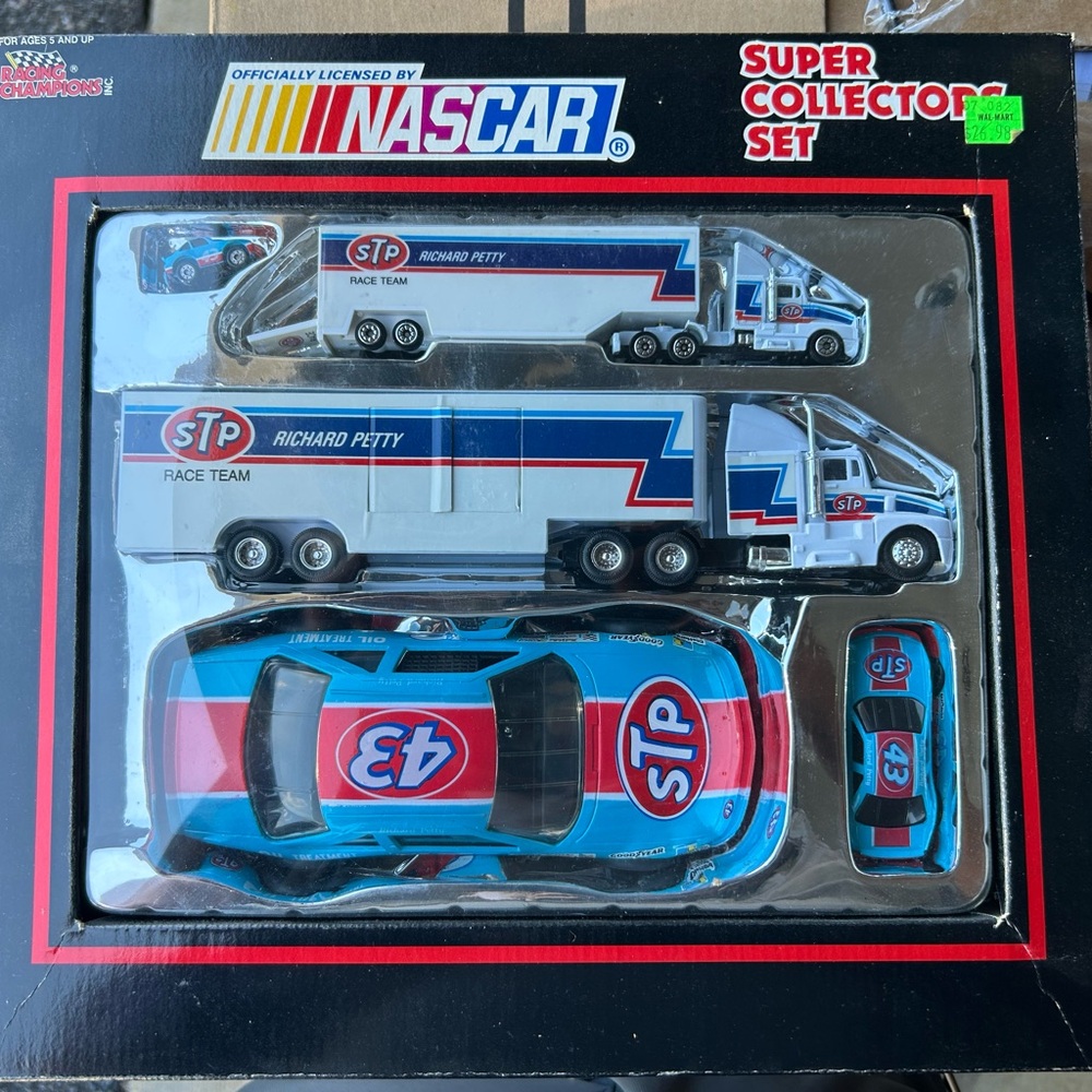 Nascar Blue and Red Die-Cast Racing Set